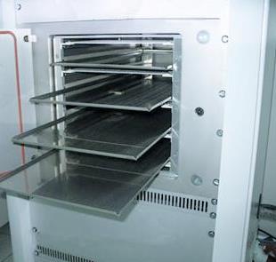 金铂利莱：真空等离子清洗机腔体大小材质可定制